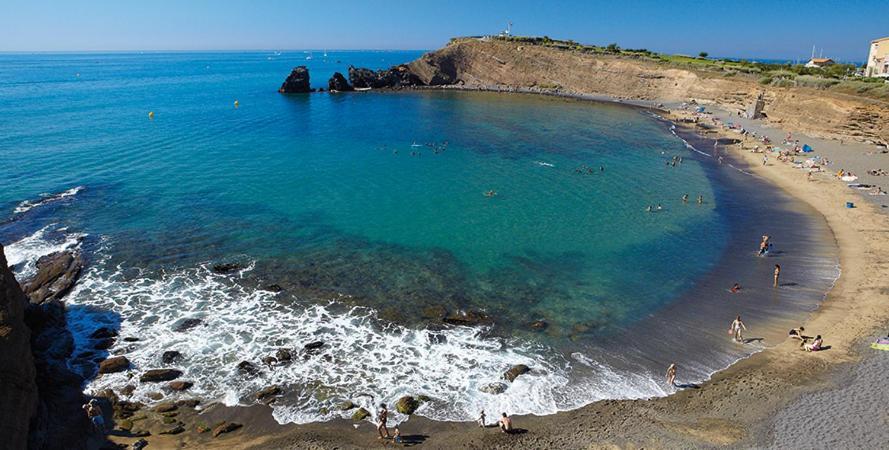 Studio Cabine Vue Port Avec Parking Prive, Piscine, Parc, Boulodrome Agde Luaran gambar