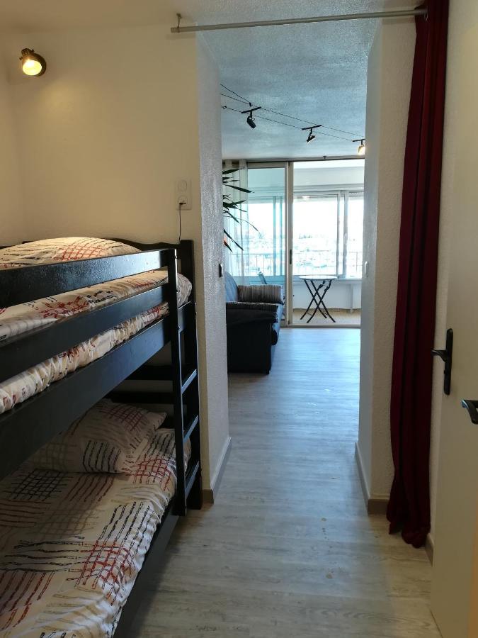 Studio Cabine Vue Port Avec Parking Prive, Piscine, Parc, Boulodrome Agde Luaran gambar