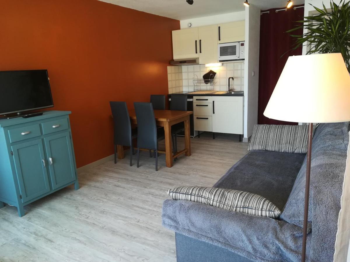 Studio Cabine Vue Port Avec Parking Prive, Piscine, Parc, Boulodrome Agde Luaran gambar